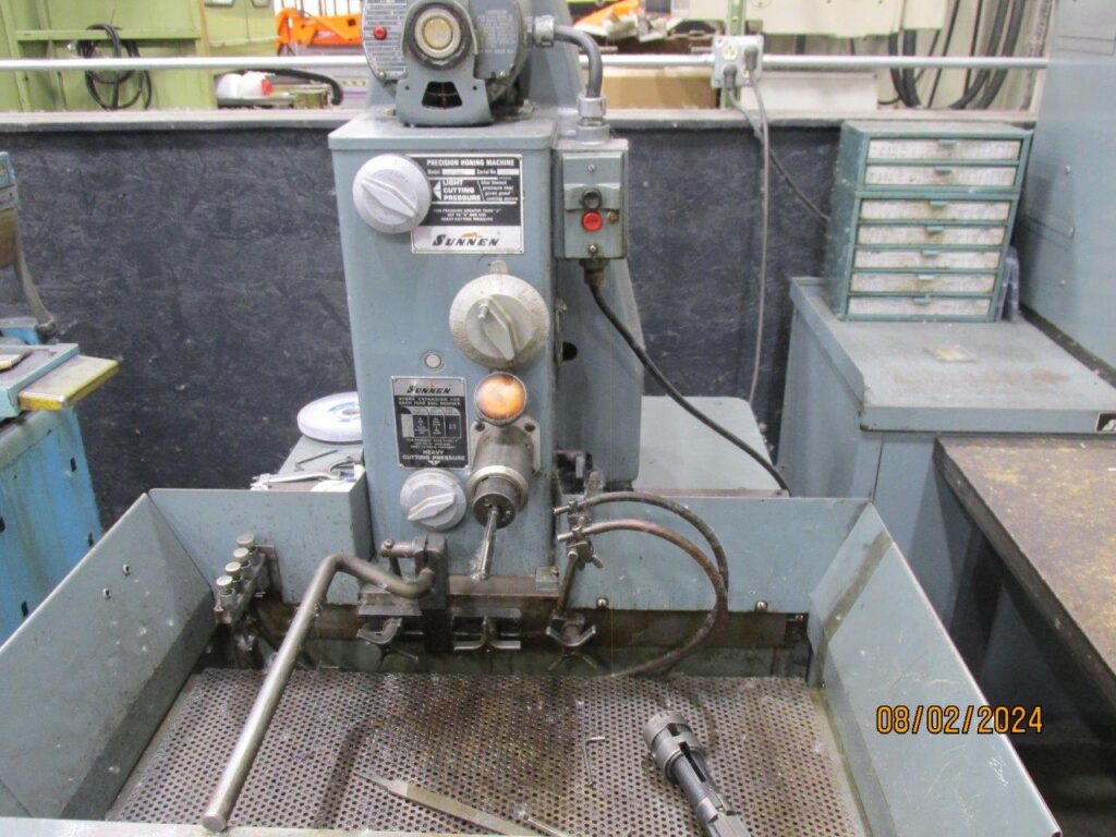 Sunnen Precision Honing Machine Model MBB-1660